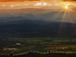 Sun over mountain Stock Footage
