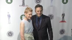 Drew Barrymore, Rashida Jones, Sarah Silverman, Fisher Stevens host annual Turtle Ball honoring Mark Ruffalo for his dedication to the planet Instructional Video