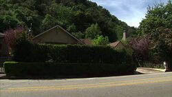 Beverly Hills home where Susan Berman found shot in December 2000 News Clip