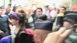 VOICED : Militantes de Femen liberadas News Clip