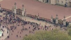 Aerials People Outside Buckingham Palace After Birth Of Baby Girl News Clip