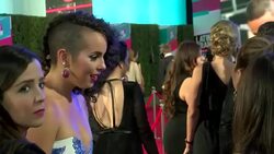 CLEAN : Stars walk the red carpet for the Latin Grammys News Clip