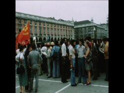 SYND 15 8 76 DEMONSTRATION AGAINST FORMER PRESIDENT SPINOLA'S RETURN TO PORTUGAL Instructional Video