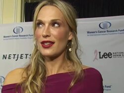 An Unforgettable Evening Benefiting EIF's Women's Cancer Research Fund Stock Footage