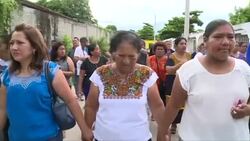 CLEAN : Family grieves at funeral for Mexican quake victim News Clip