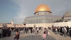 VOICED : Palestinians observe News Clip