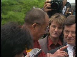 USA: WASHINGTON: DALAI LAMA MEETS PRESIDENT BILL CLINTON News Clip