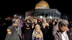 CLEAN : Jerusalem: Prayers for Laylat Al Qadr News Clip