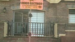 CLEAN : Suarez back in Uruguay thanks his supporters News Clip