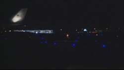 The Obamas arrive in Chicago ahead of voting Instructional Video