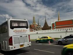 Wat Phra Kaeo;Bangkok Traffice Stock Footage