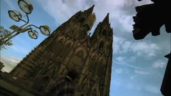 Churchgoers enter and exit the Cologne Cathedral. Stock Footage