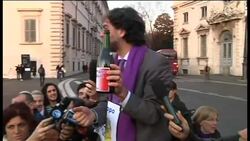 Court rejects immunity from trial for Berlusconi, sots News Clip