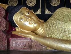 Reclining Buddha Wat Chedi Luang Stock Footage