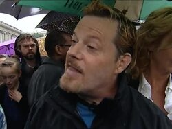 Eddie Izzard completes 43 marathons in 52 days for charity News Clip