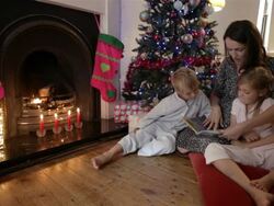 Christmas bedtime story Stock Footage