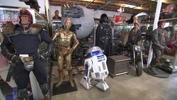 'Star Wars' lightsaber and 'Ben Hur' chariot head to the auction block Instructional Video