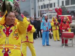 MS PAN Villagers performing with gong and drum in traditional festive folk celebration or carnival during chinese spring festival  AUDIO  / xi'an, shaanxi, china Stock Footage