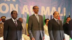 CLEAN : Mali government signs peace deal in absence of rebels News Clip