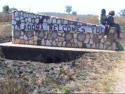 Opposition tour bus arrives in Kadoma to campaign for run off News Clip