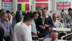 Coloured diamonds sparkle at 'billion dollar' trading event News Clip