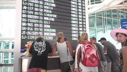 Mount Agung ash causes Bali airport to close again Instructional Video