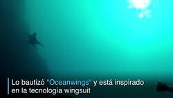 CLEAN : Volar en el oceano News Clip