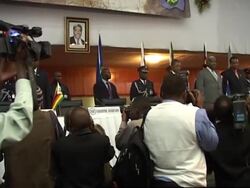 WRAP Zimbabwe tops agenda of southern African summit; ADDS MDC meeting News Clip