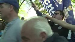 CLEAN : Football: Thousands turn out as Leicester parade trophy News Clip