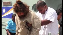 VOICED : Naufrago penso en suicidio News Clip