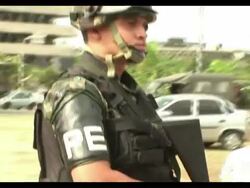 VOICED: Huelga violenta en Bahia News Clip