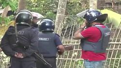 CLEAN : Five killed as Bangladesh police raid Islamist hideouts News Clip