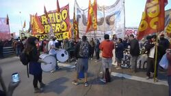 CLEAN : Travel chaos in Buenos Aires as transit staff strike News Clip