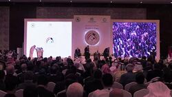 CLEAN : War battered Iraq says it's open for investors News Clip