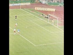 SYND 30/06/74 POLAND BEAT YUGOSLAVIA IN WORLD CUP MATCH IN FRANKFURT Instructional Video