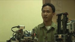 TEACHING ROBOTICS IN THE CLASSROOM News Clip