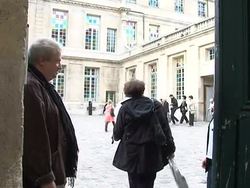CLEAN: Picasso sketchbook stolen from Paris museum News Clip