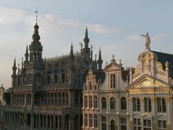 MS Shot of La Grand Place UNESCO world heritage with La maison du Roi details / Brussels, Brussels Capital Region, Belgium Stock Footage