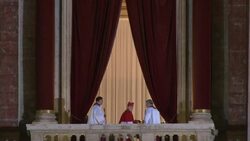 CLEAN : Additionnal footage of Pope Francs News Clip