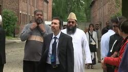 CLEAN : Muslim imams pray at Auschwitz News Clip