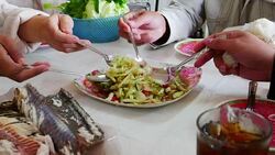 ??Bad hygiene and habits to eat Stock Footage