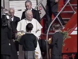 USA : POPE HOLDS OPEN AIR MASS IN BALTIMORE News Clip