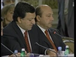 Round table, comments various delegations News Clip