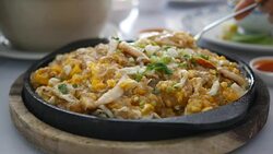 Fried Baby Oyster Omelette Stock Footage