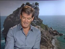 Cast talk about filming 'Mamma Mia!', their charatcers and the costumes they had to wear News Clip