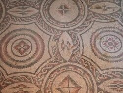 Piazza Armerina (villa Romana del Casale), interlying room, mocaic flooring with geometric hexagons squares and stars Stock Footage