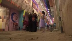 Cairo woman takes on job of waking people for suhoor Instructional Video