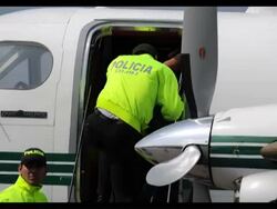 VOICED: Venezuela deporta paramilitares News Clip