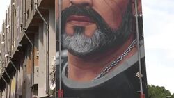 VOICED : Napoles celebra a Maradona con imponente mural News Clip