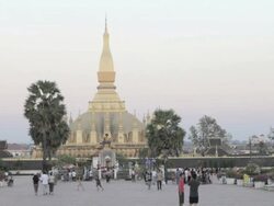 WS Pha That Luang at dusk / Vientiane, Laos Stock Footage